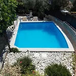 Aurelia * Ližnjan